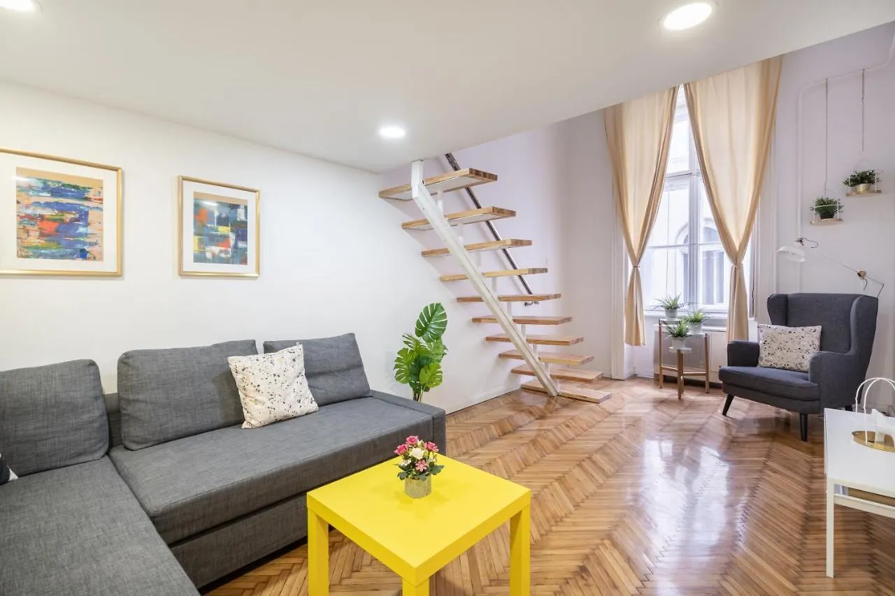 D20- Boutique Apartments, Best Location, By Bqa ブダペスト 0*,